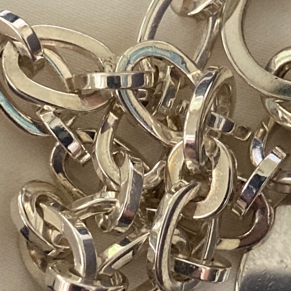 Authentic GUCCI Sterling Bracelet and Stainless Steel Heart Studs - Picture 10 of 15